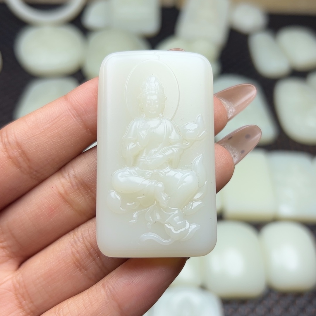 和田玉吊坠未镶嵌