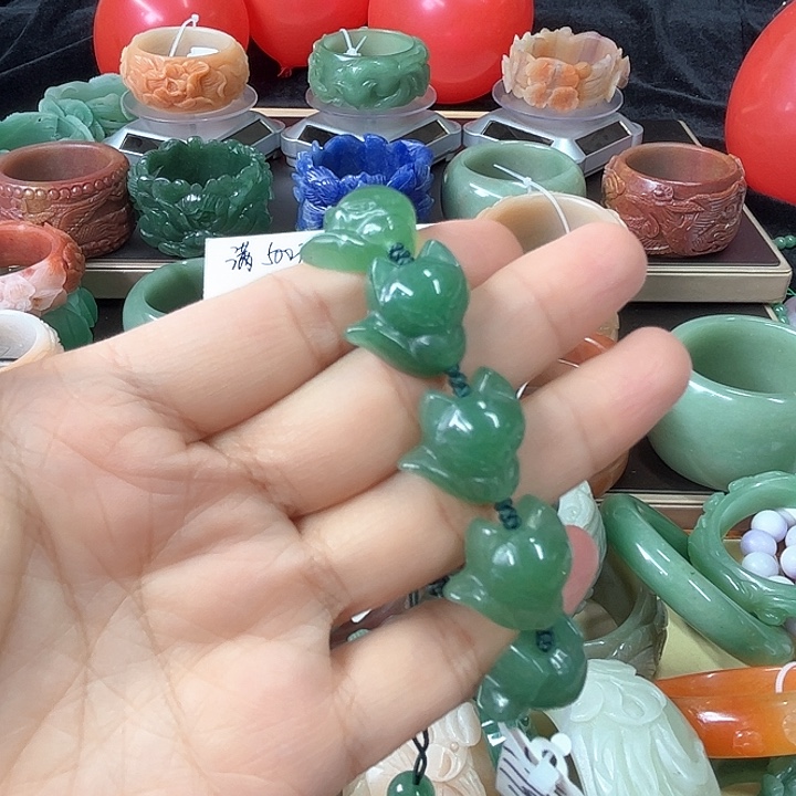 石英质玉手镯未镶嵌