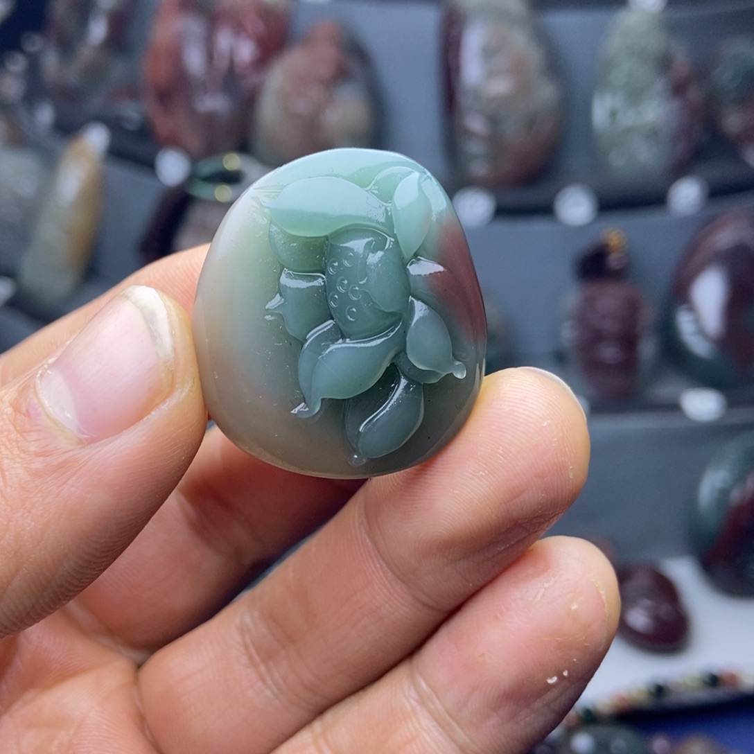 玛瑙/玉髓颈饰未镶嵌