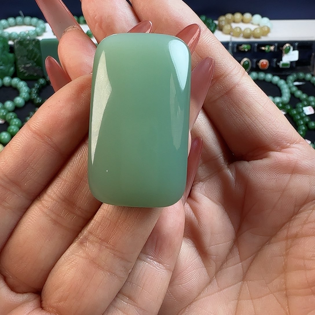 和田玉吊坠(不含链)未镶嵌