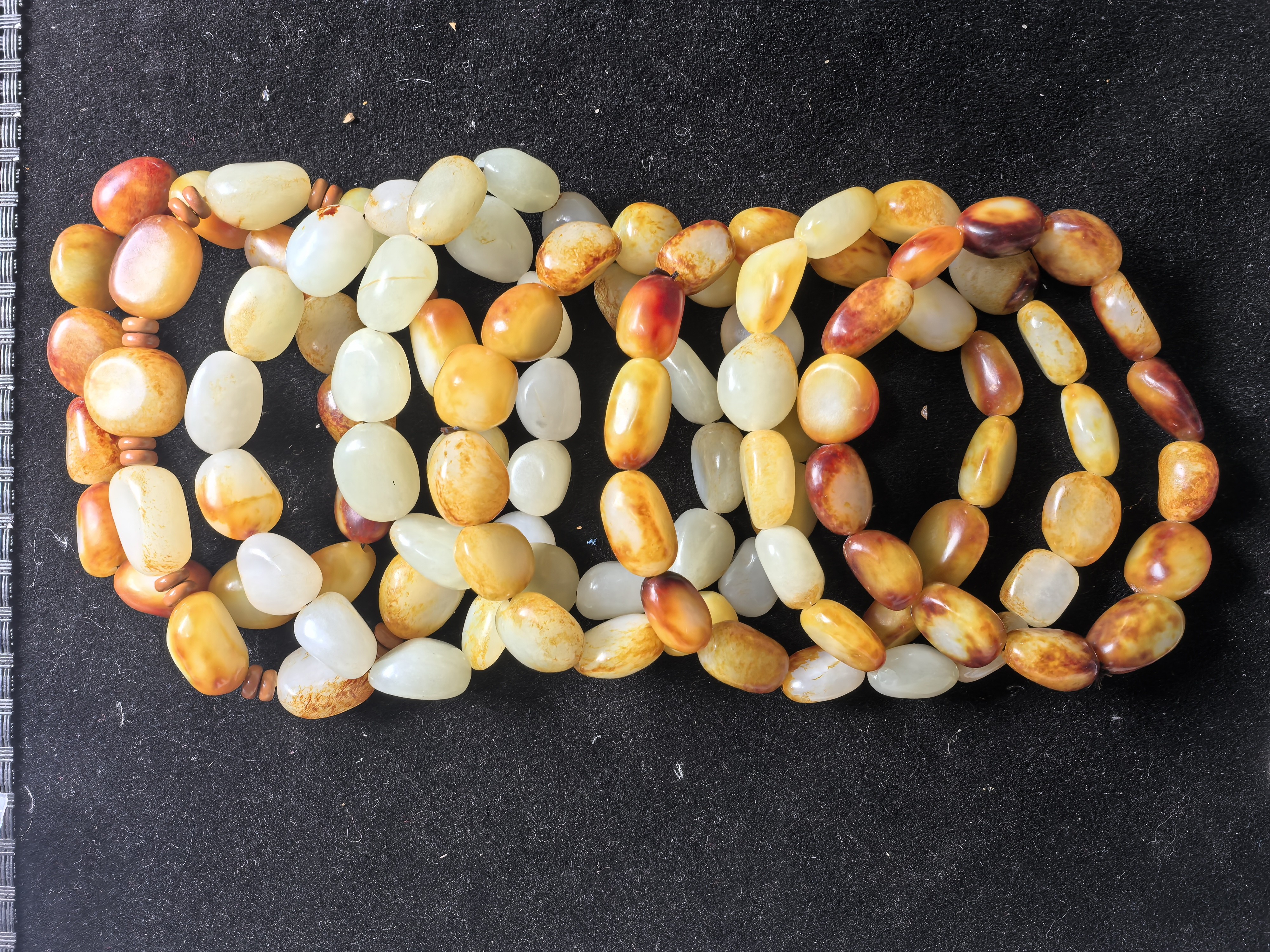 新疆和田玉红皮随形手链多样性发货拍一发一