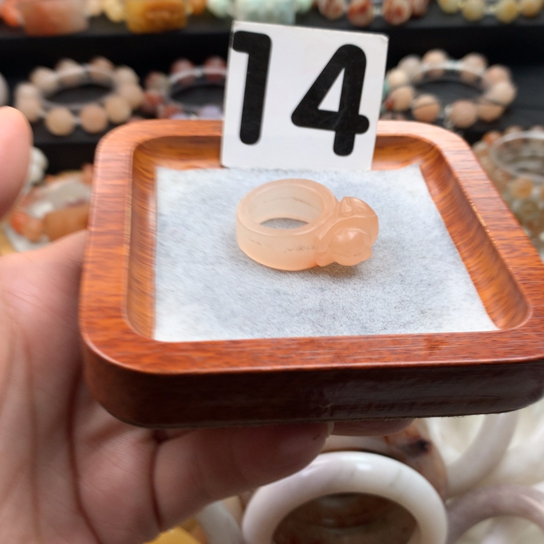 石英质玉手链未镶嵌