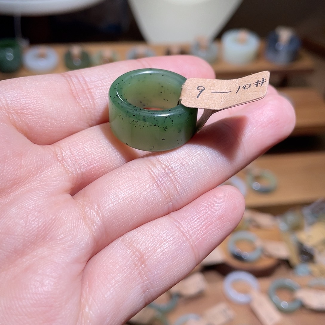 和田玉未镶嵌戒指15.3