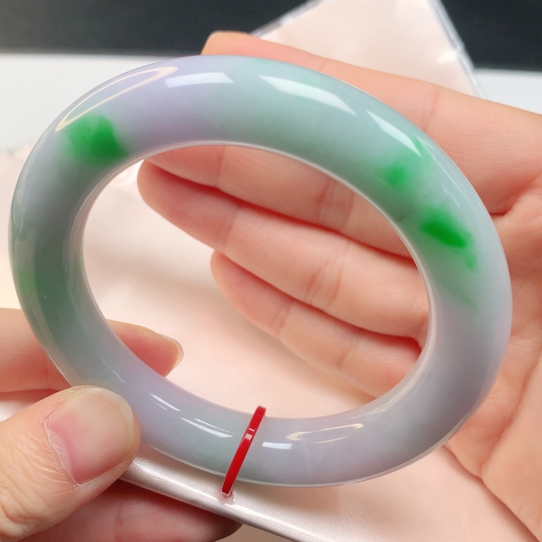 未镶嵌手镯（圆镯）翡翠1