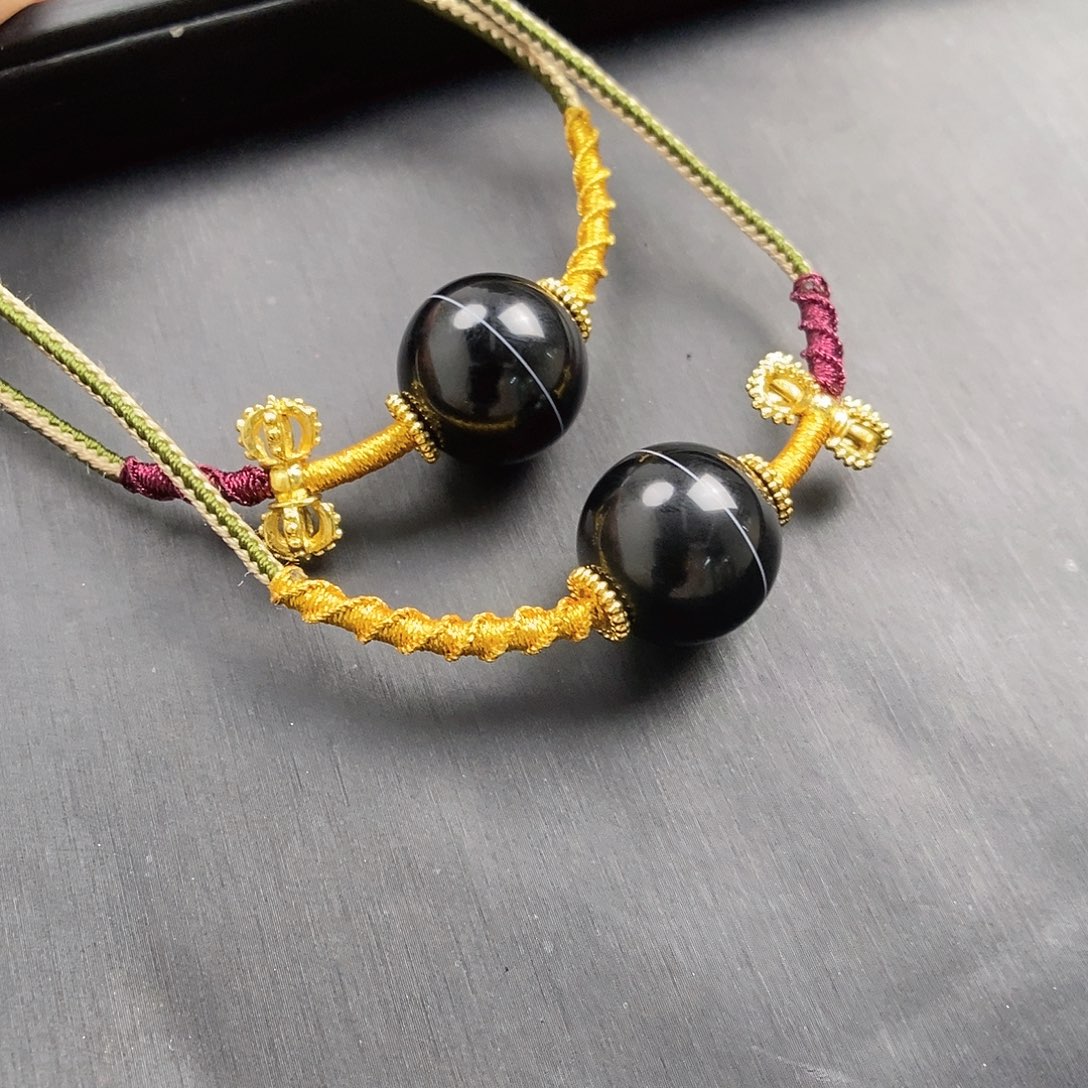 玛瑙/玉髓合金玛瑙锁骨随机发一