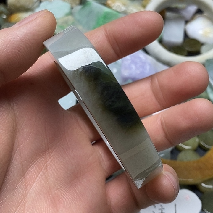 山***茶翡翠未镶嵌颈饰天然翡翠