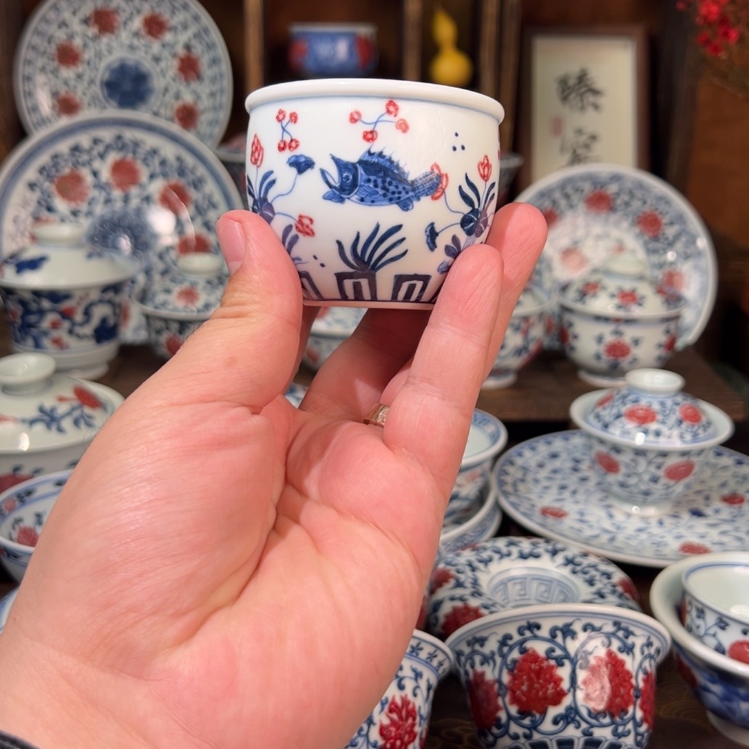 景德镇高温原矿釉里红手绘