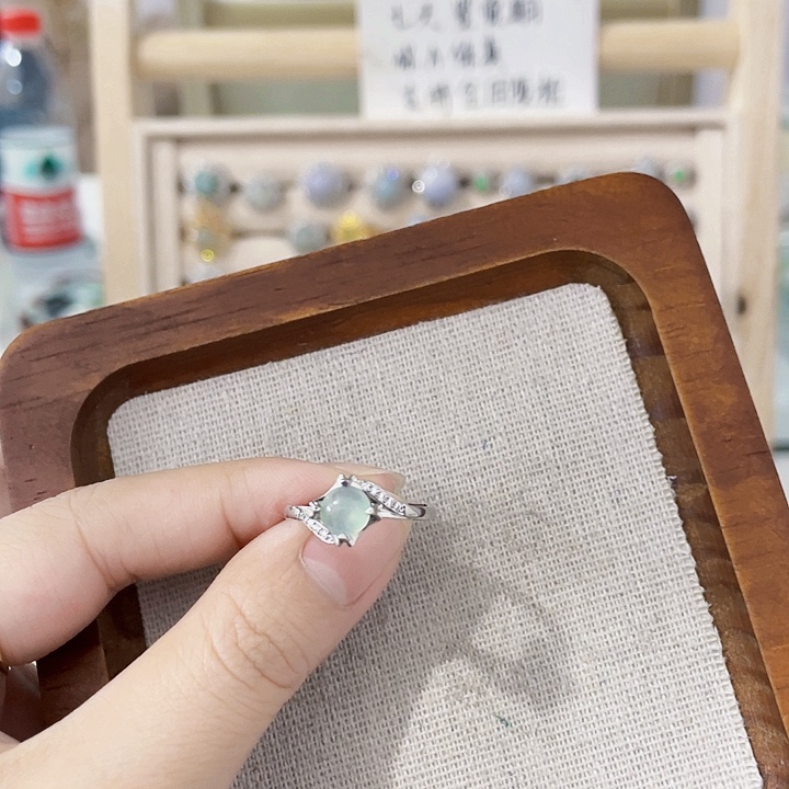 翡翠未镶嵌颈饰天然翡翠Ａ货