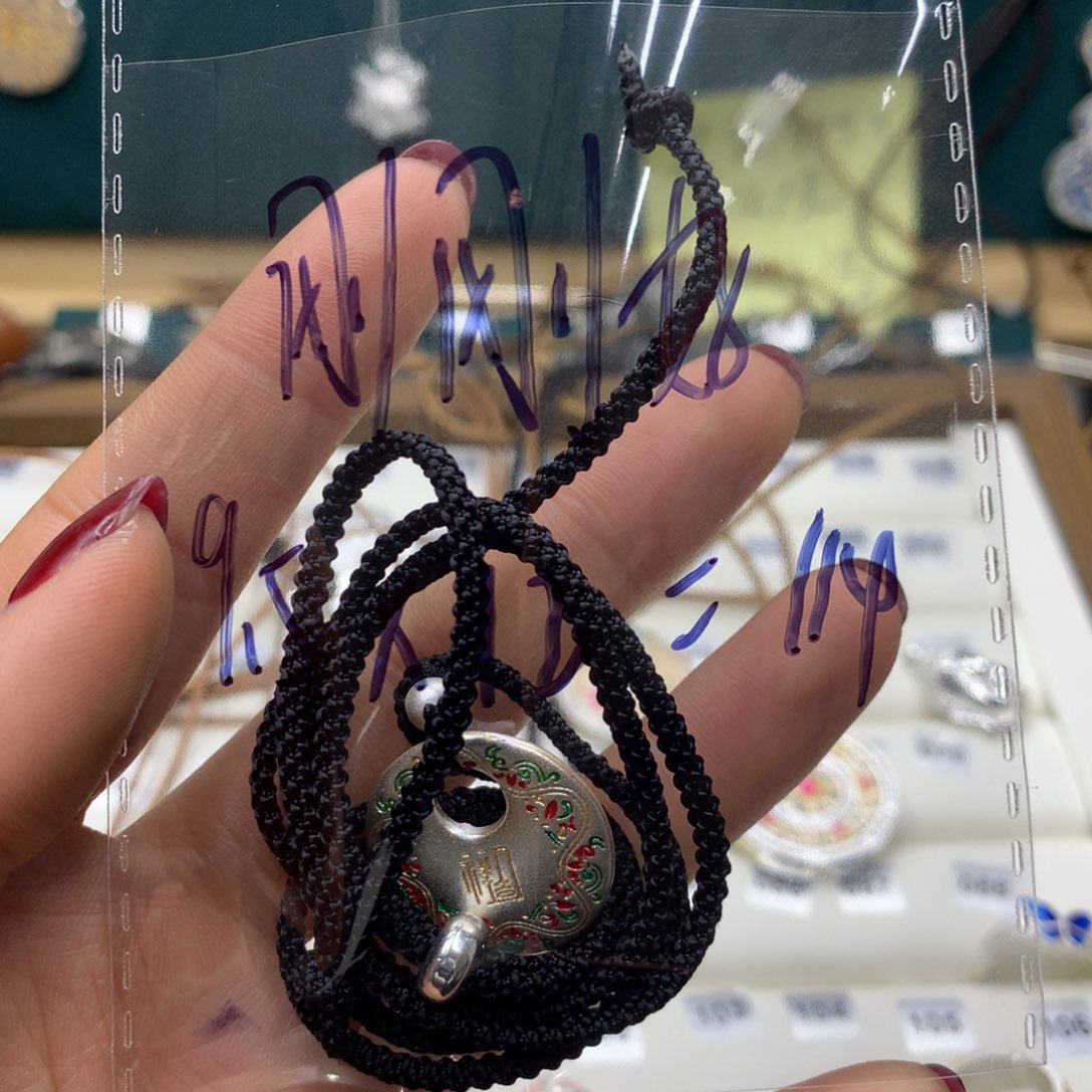 足银直播间选款银饰品