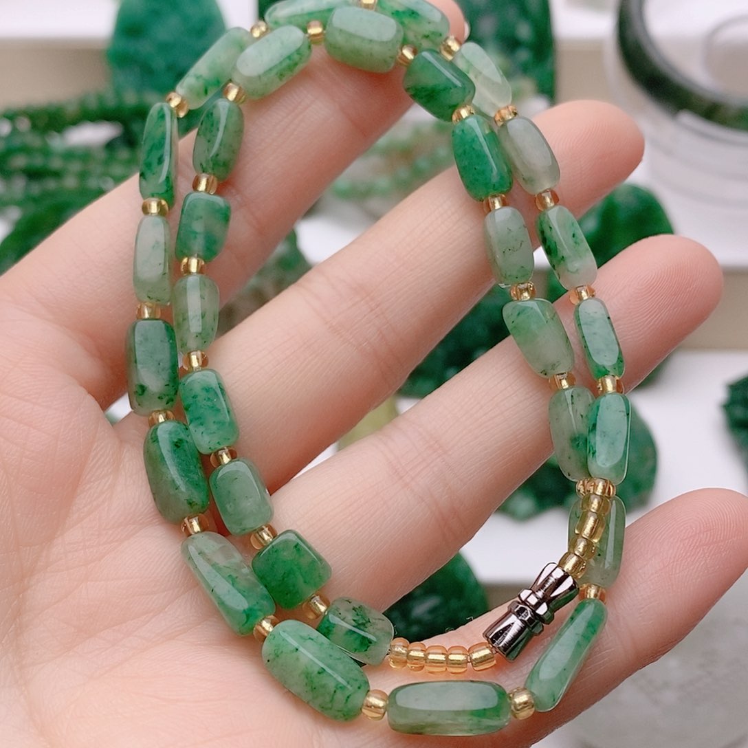 独山玉珠串未镶嵌