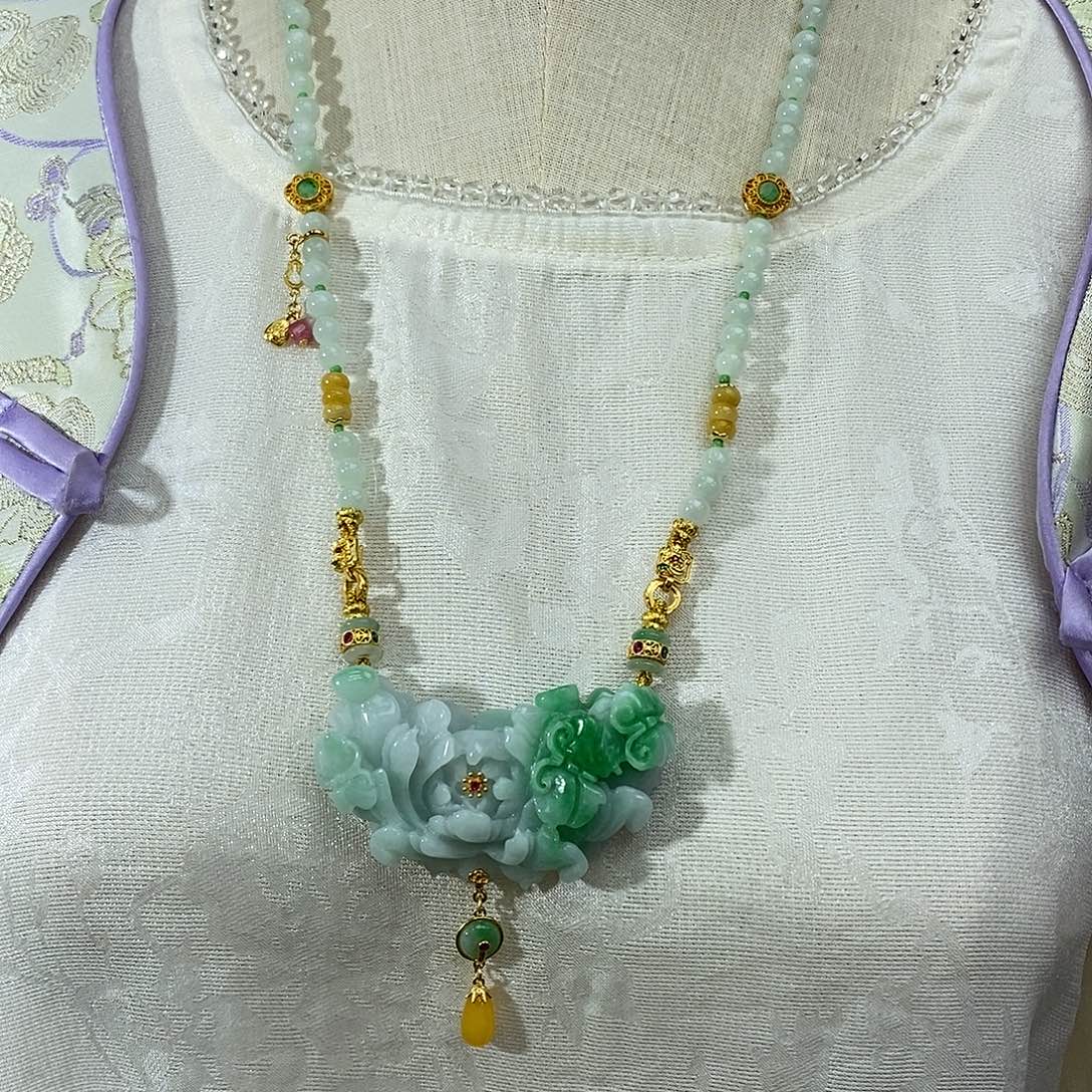 翡翠未镶嵌颈饰天然