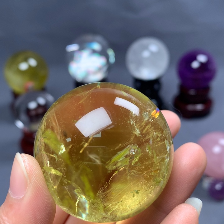 水晶水晶未镶嵌?*弯水晶4.7