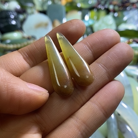 岫玉耳环未镶嵌一对