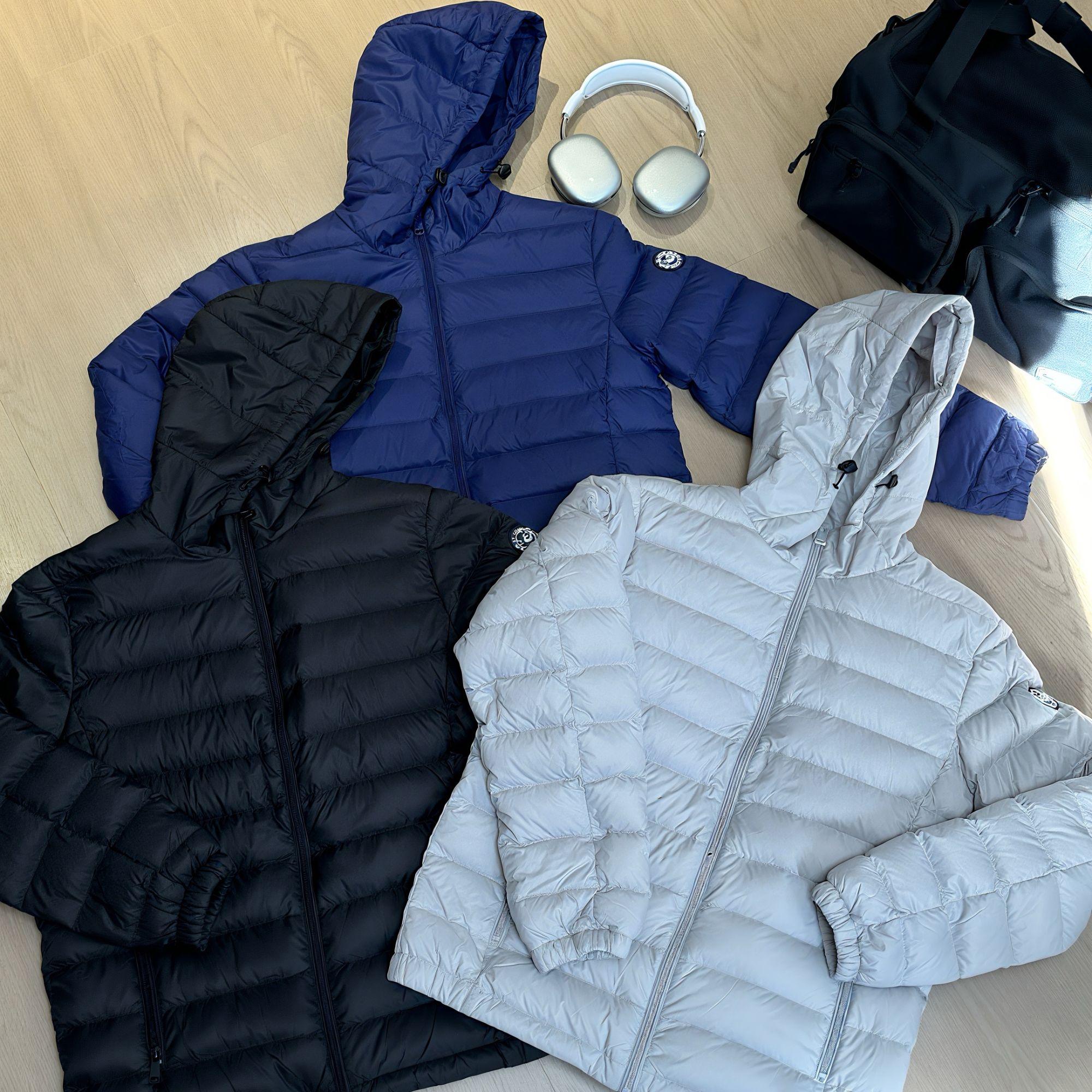 轻薄羽绒服男连帽保暖上衣秋冬款男款羽绒衣