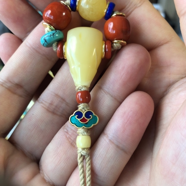 蜜蜡珠宝奇石未镶嵌