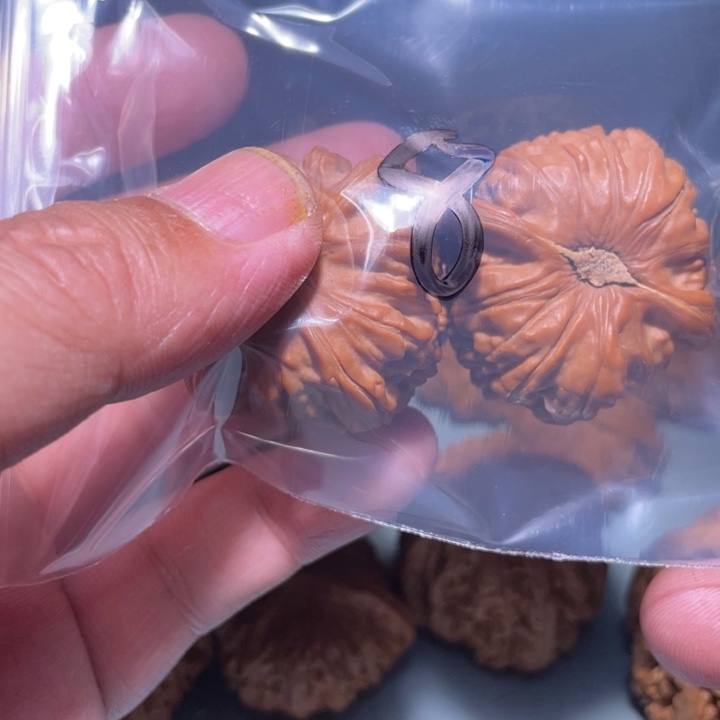 文玩核桃吊坠8呃呃呃