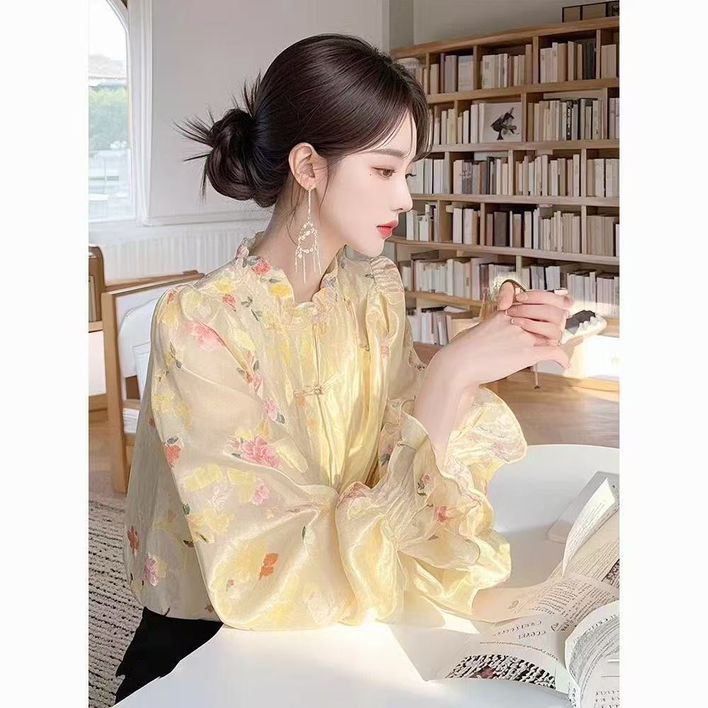 高级感轻奢减龄洋气碎花上衣女2025新款秋季独特超好看衬衫