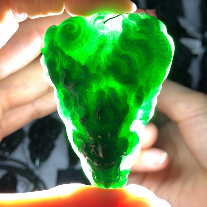 定制翡翠未镶嵌龙头霸业