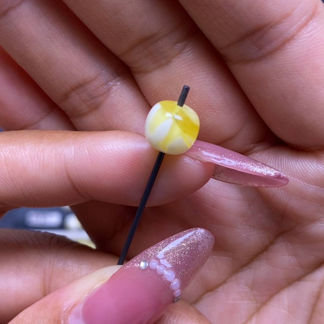 蜜蜡未镶嵌珠宝奇石瓷白橘金溶洞妖花8.8*8mm