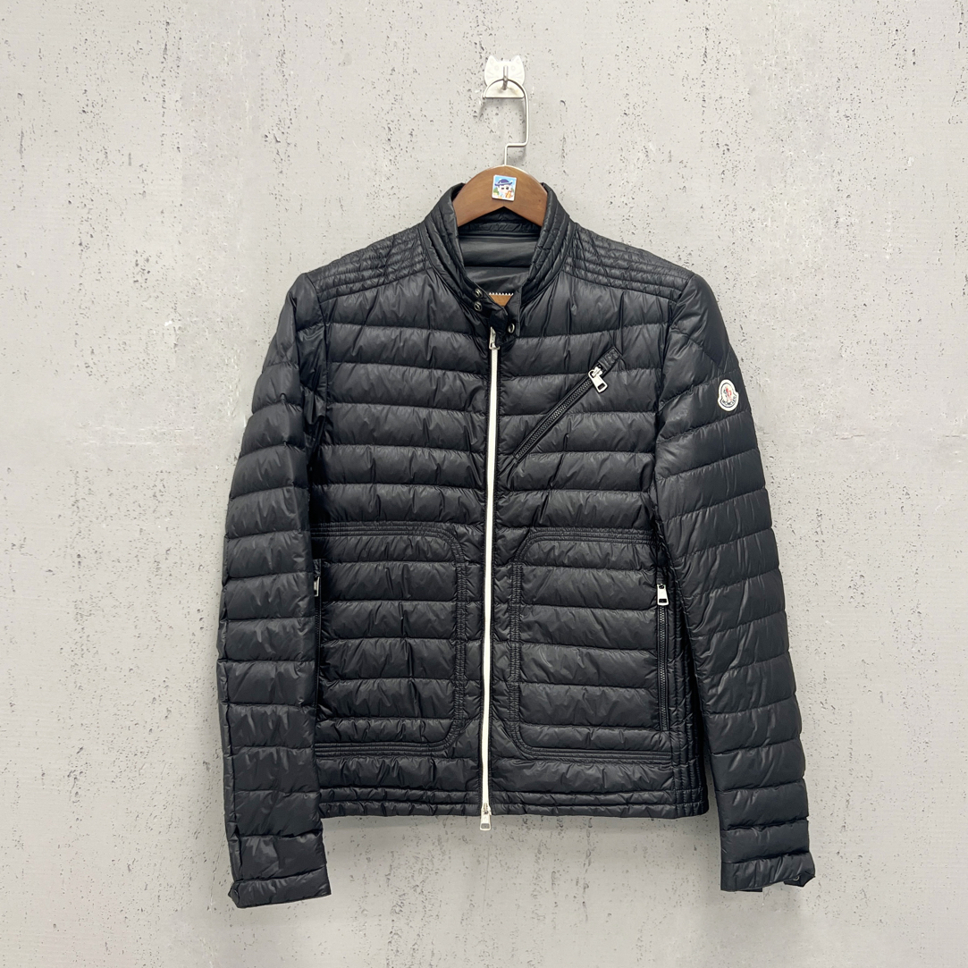 99新 MONCLER/蒙口 moncler蒙口黑色白拉链薄款羽绒服3码