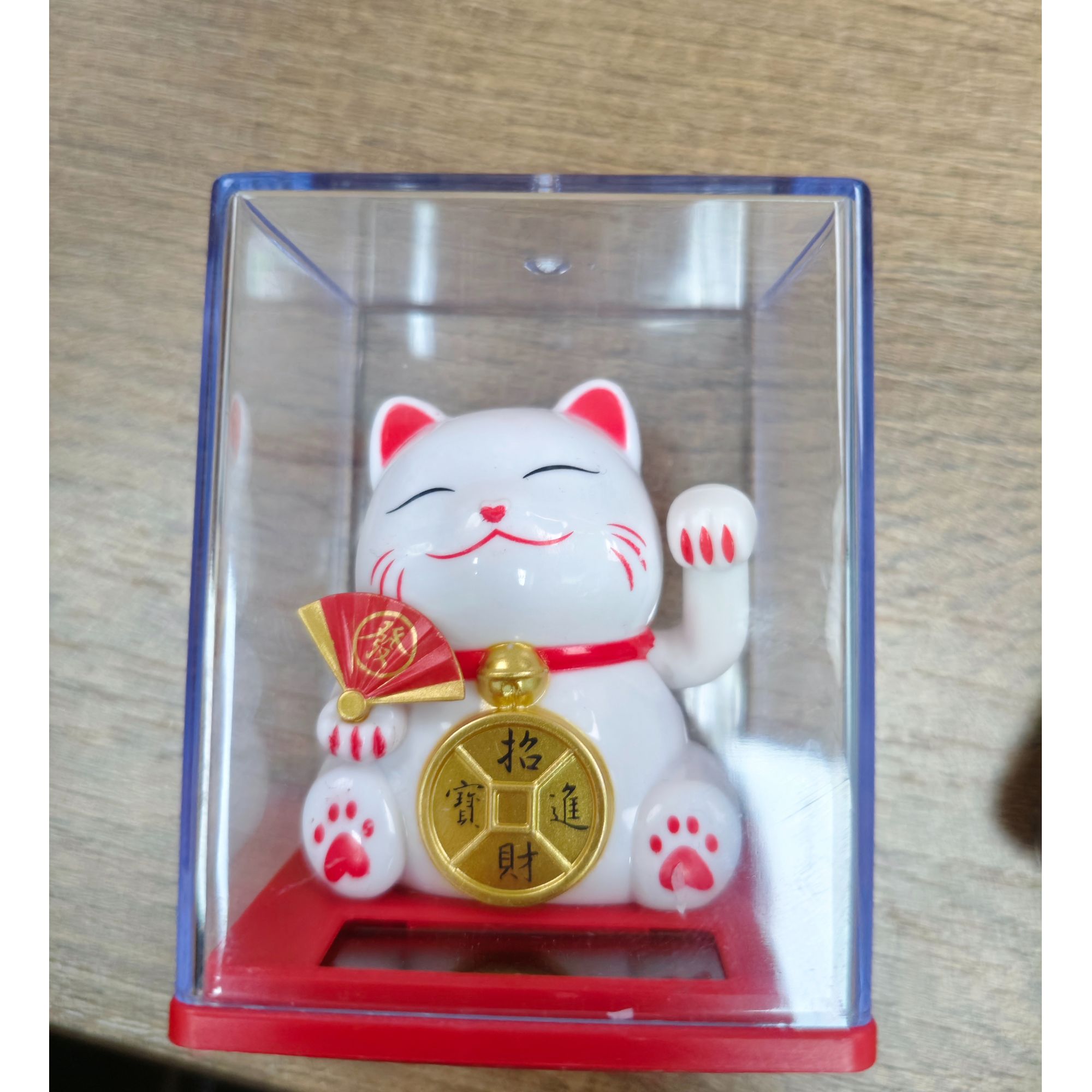 老板福利招财猫太阳能自动摇手家居客厅办公桌面招手