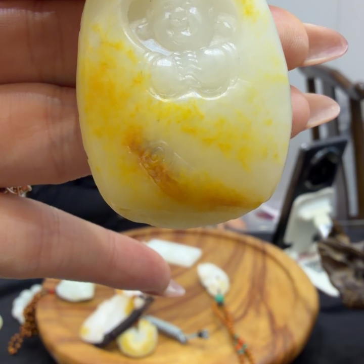 和田玉未镶嵌挂件