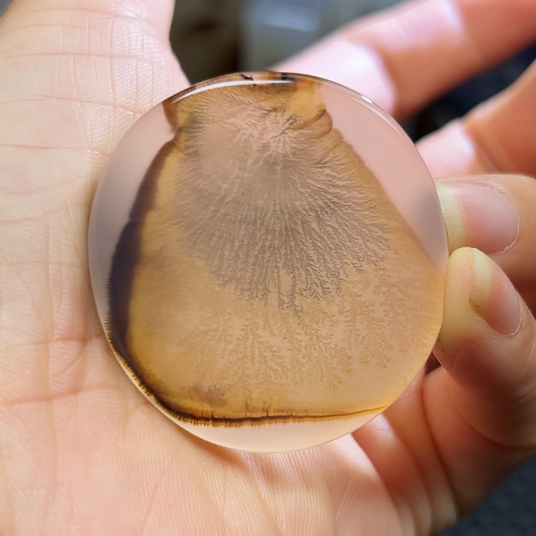 石***言玛瑙/玉髓未镶嵌珠宝半成品