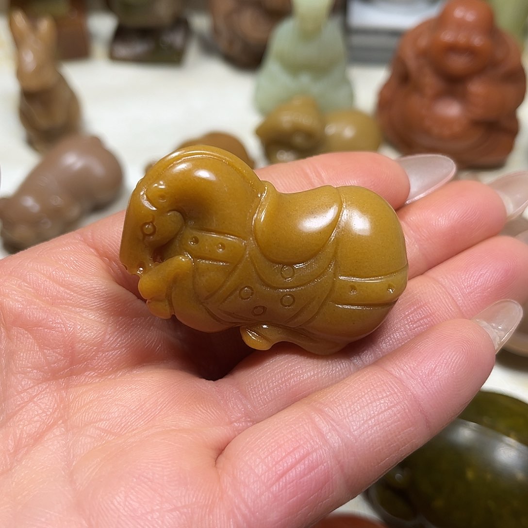 白玉菩提吊坠白玉菩提吊坠