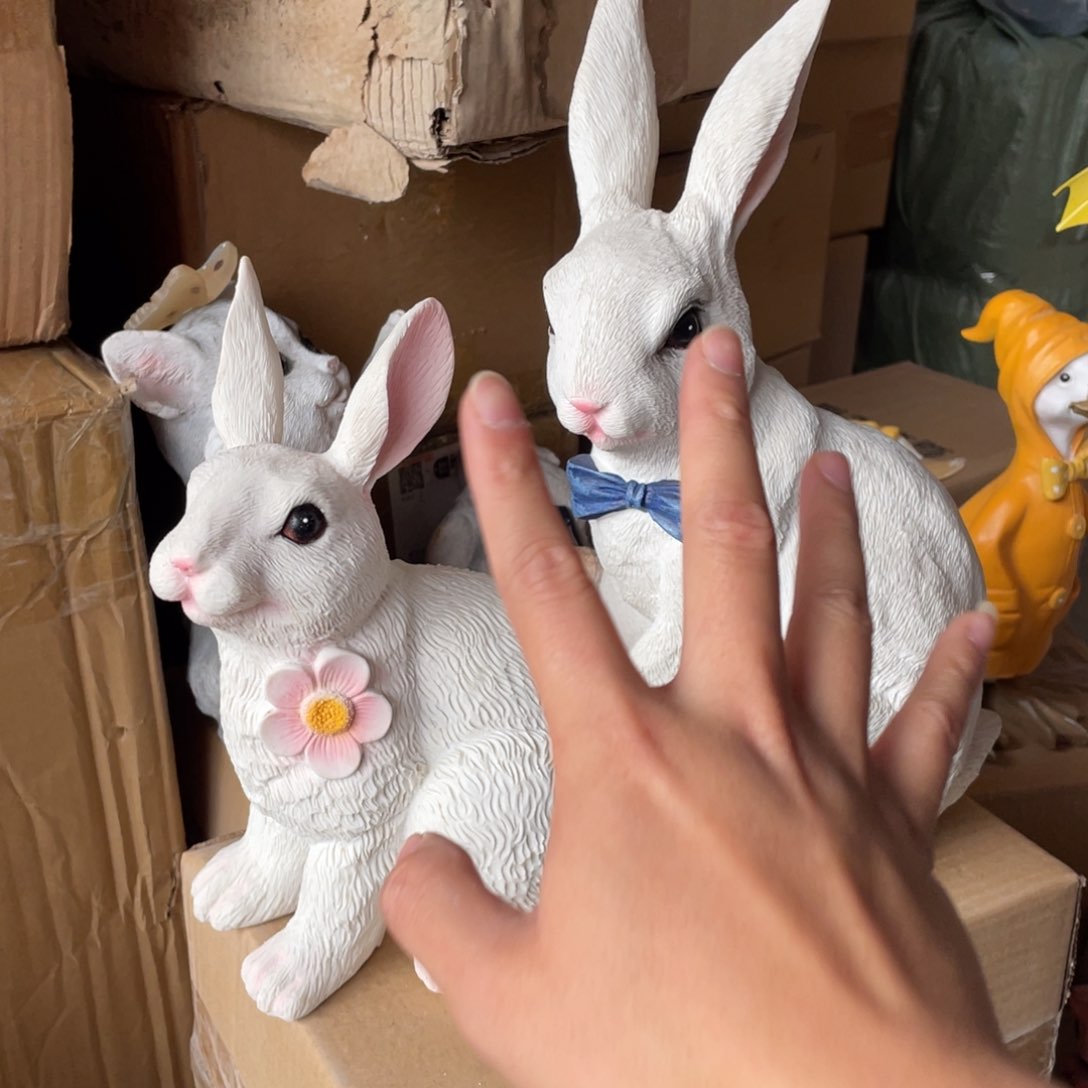 【闪购商品】树脂仿真小白兔一对蝴蝶结