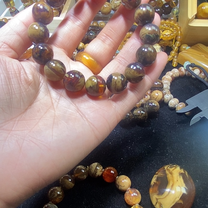 琥珀未镶嵌手链天然缅甸琥珀紫蜜妖花溶洞手串