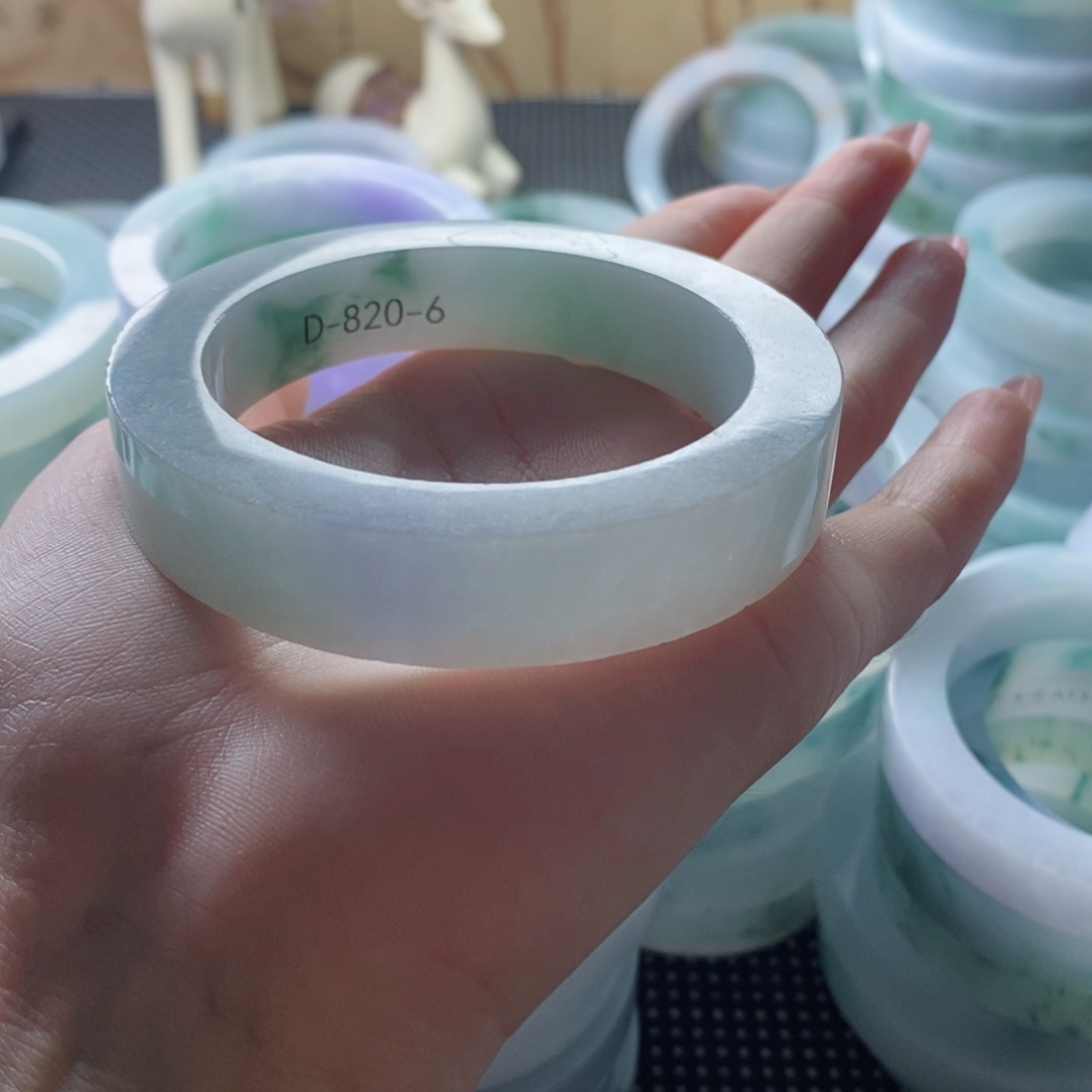 是***寒定制翡翠未镶嵌AAa