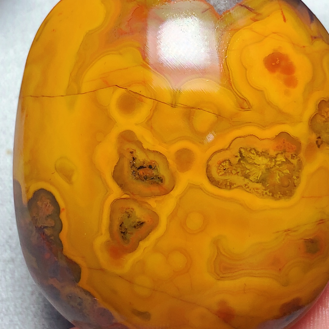 正***存玛瑙/玉髓未镶嵌战国红