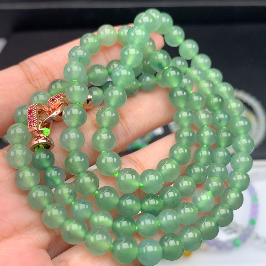 翡翠手链未镶嵌卡