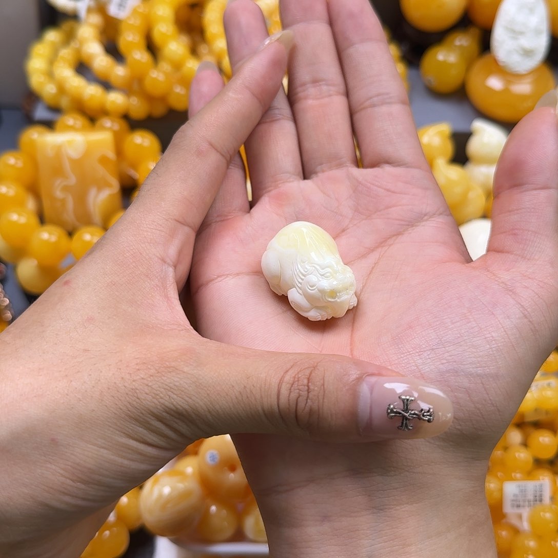 未镶嵌蜜蜡珠宝奇石貔貅