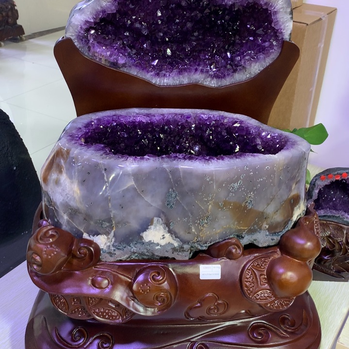 织绣全抛紫水晶聚宝盆