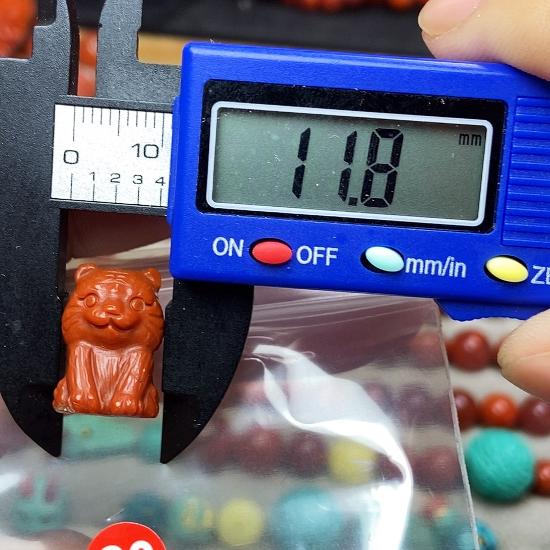 南红玛瑙未镶嵌南红玛瑙有瑕疵