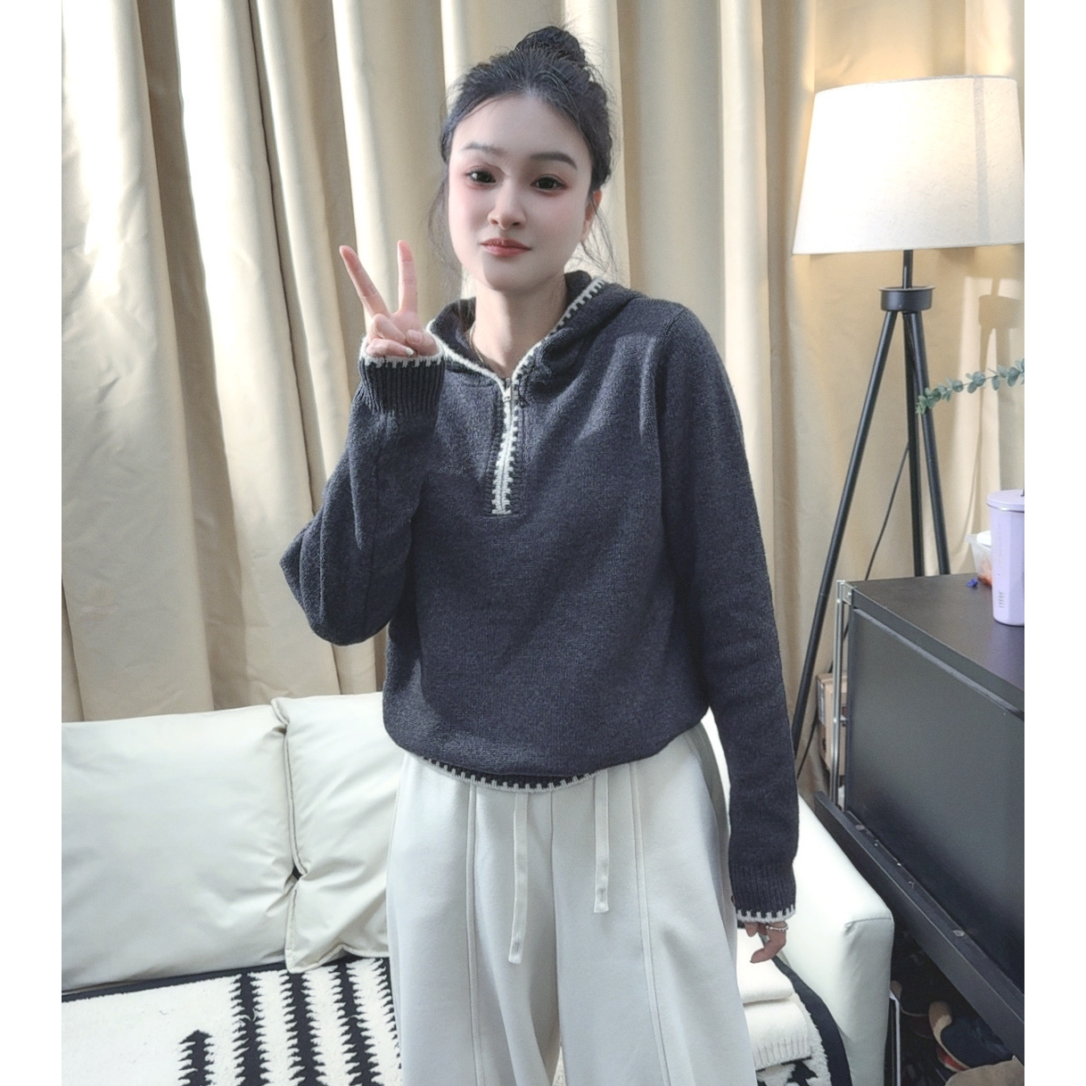 芳芳家【戴汐】高品质~冬季新品 ! 休闲时尚百搭连帽厚款针织毛衣