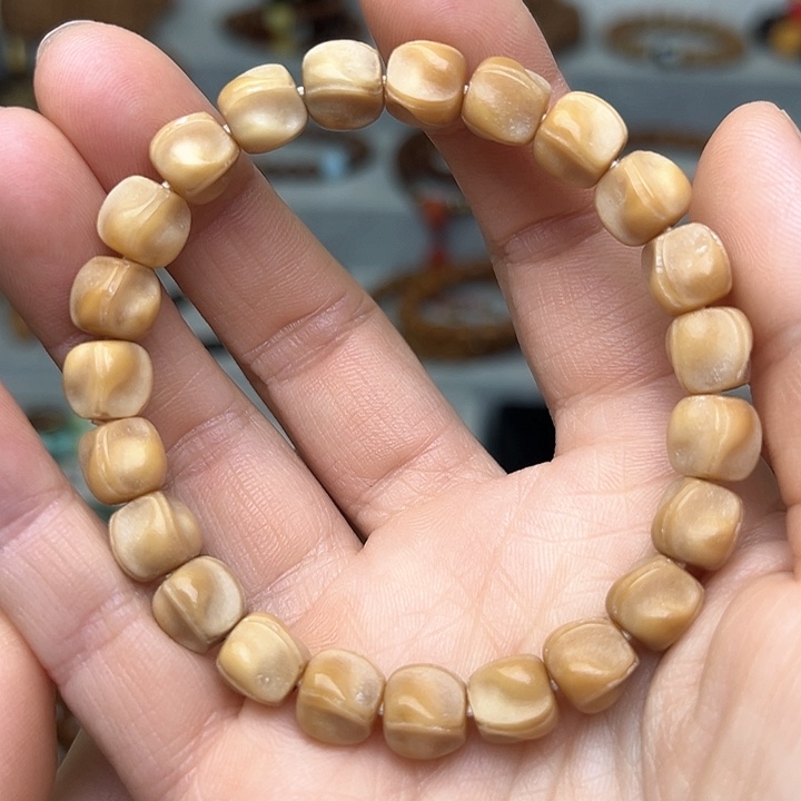 菩提根/象牙果吊坠9.6m m龙脊老料太极单圈