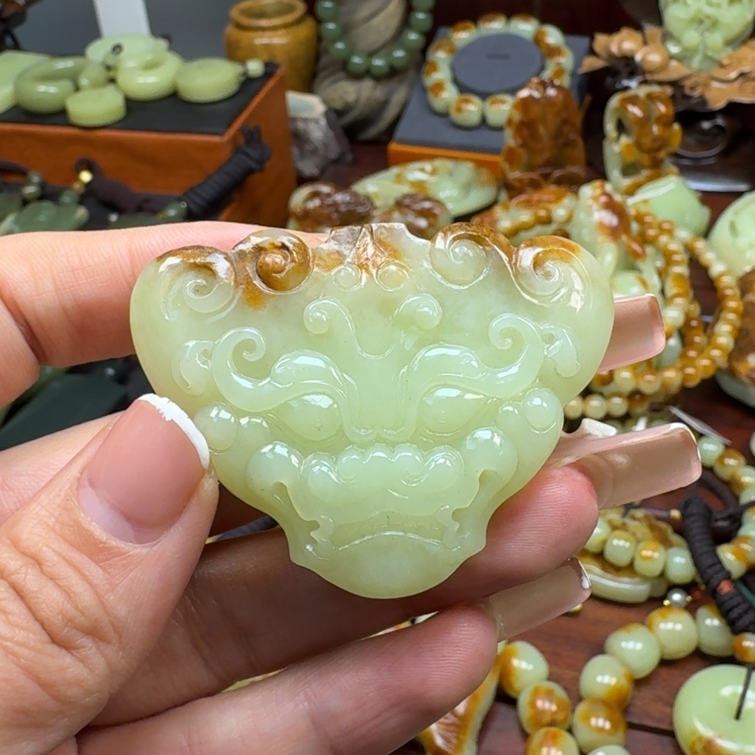 岫岩河磨玉（透闪石质玉）未镶嵌挂件