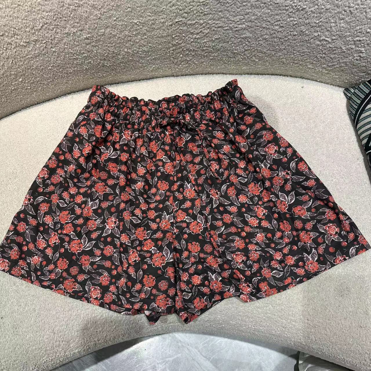 【AW三号店】新款休闲花短裤 G6589