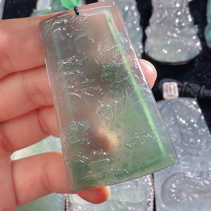 翡翠颈饰未镶嵌57，