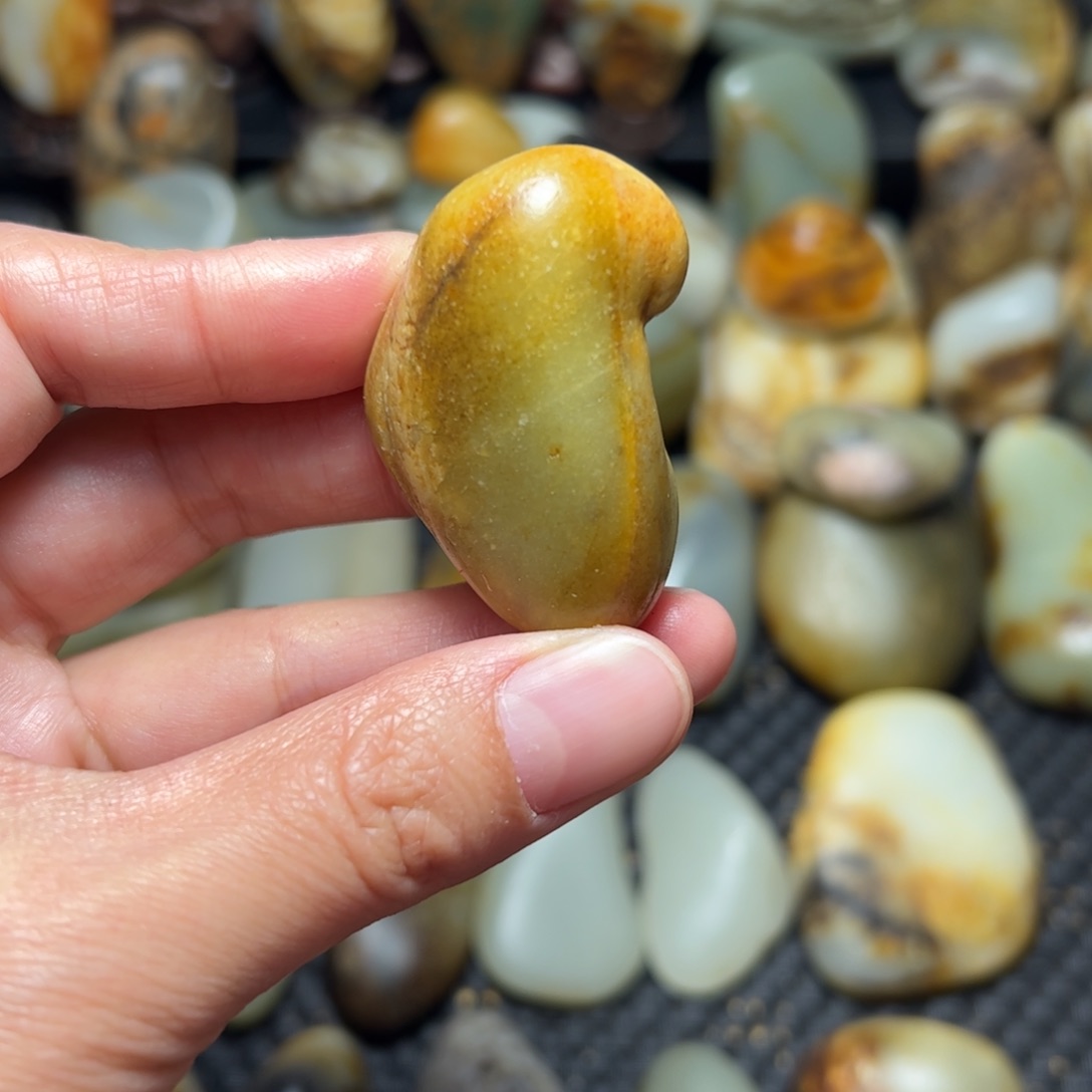 和田玉（青玉）A42未镶嵌