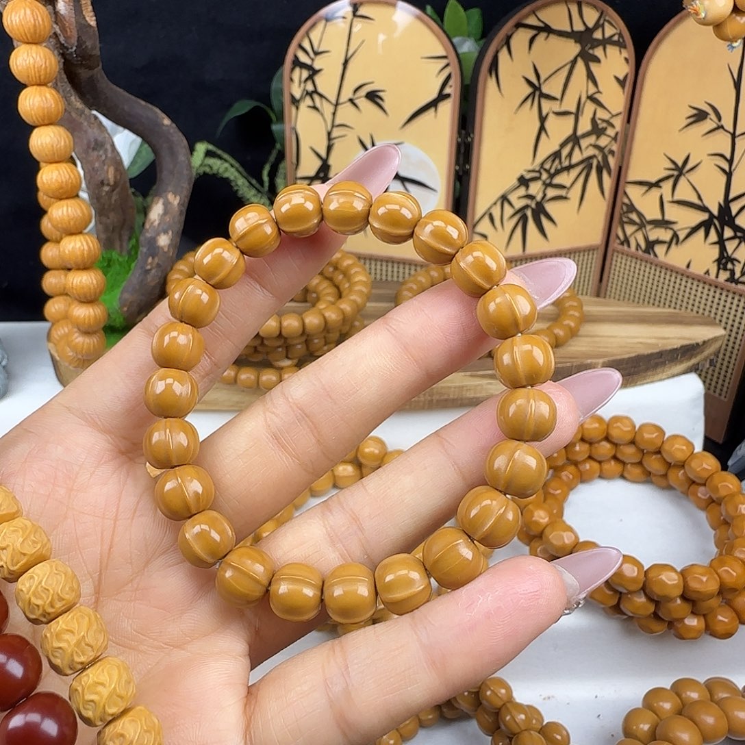 猴头核桃吊坠小鲨鱼