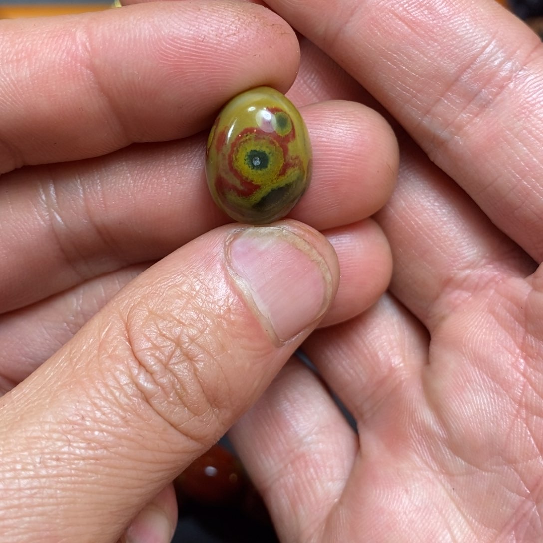 南红玛瑙老型未镶嵌千*雪