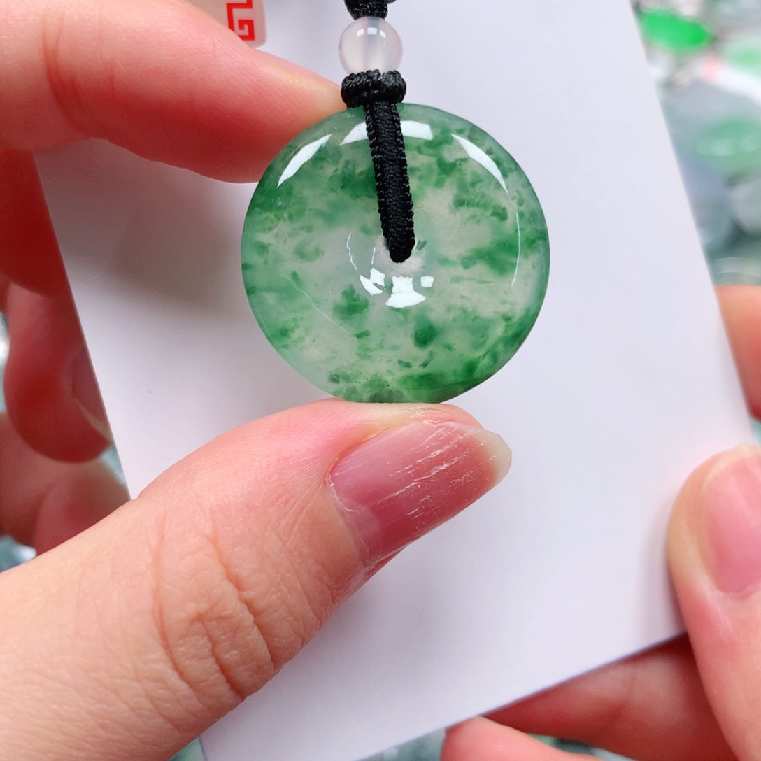 颈饰未镶嵌翡翠天然翡翠