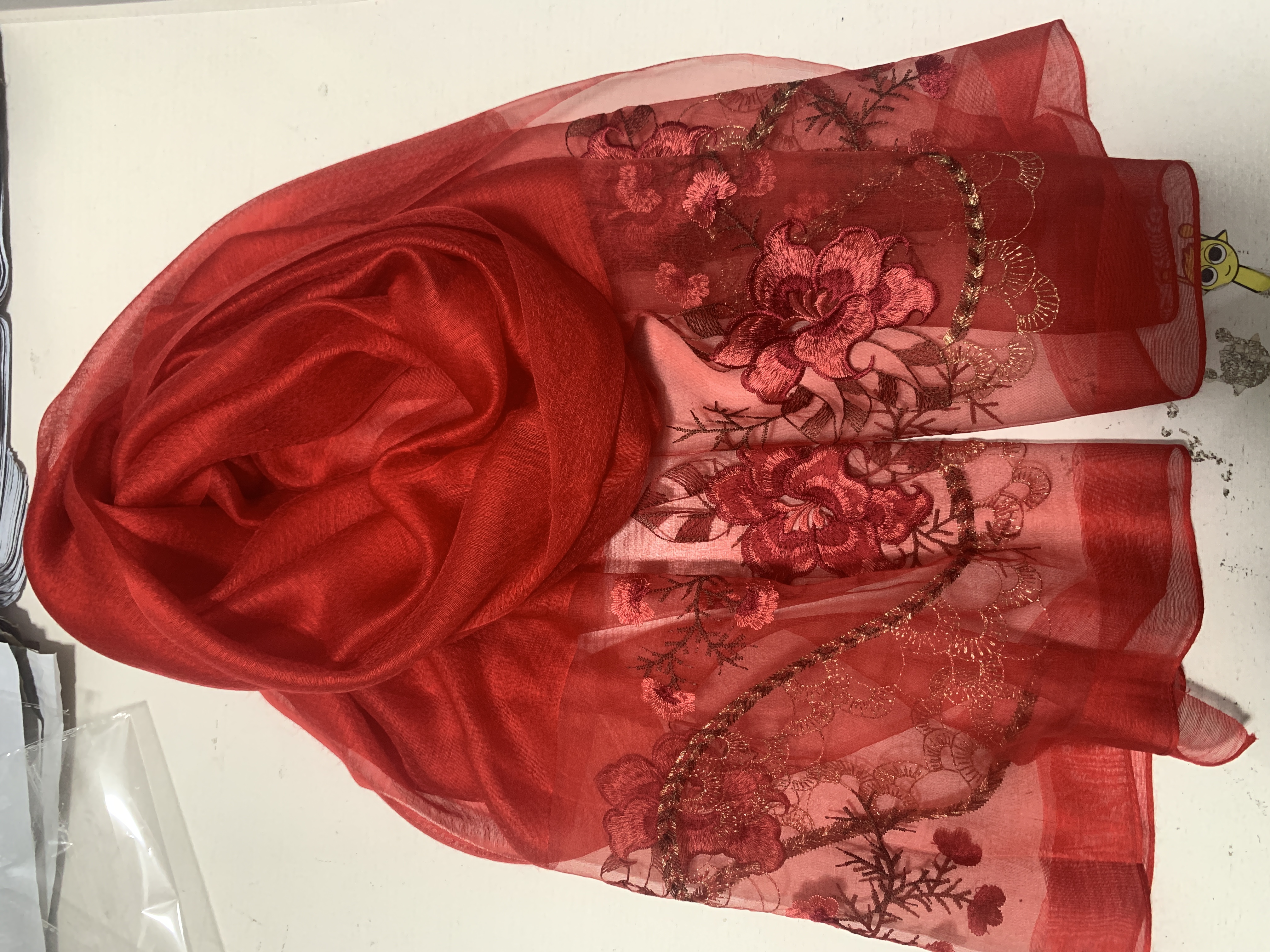 C332 大红色出水芙蓉 桑蚕丝羊毛刺绣围巾丝巾披肩75*190CM