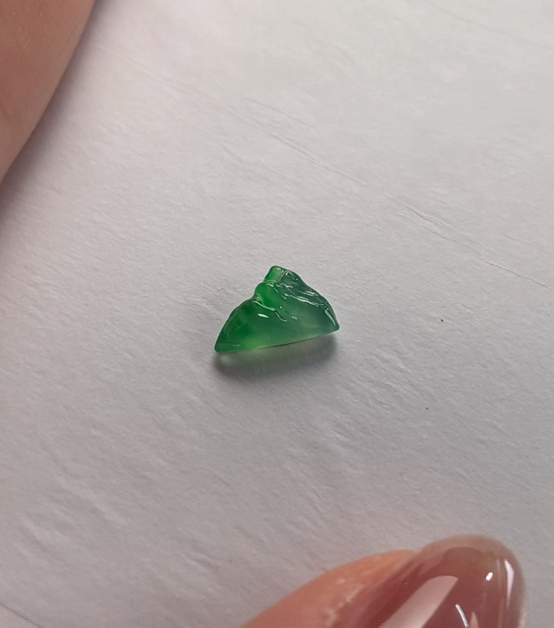 天然缅甸翡翠A货未镶嵌满色翡翠绿山