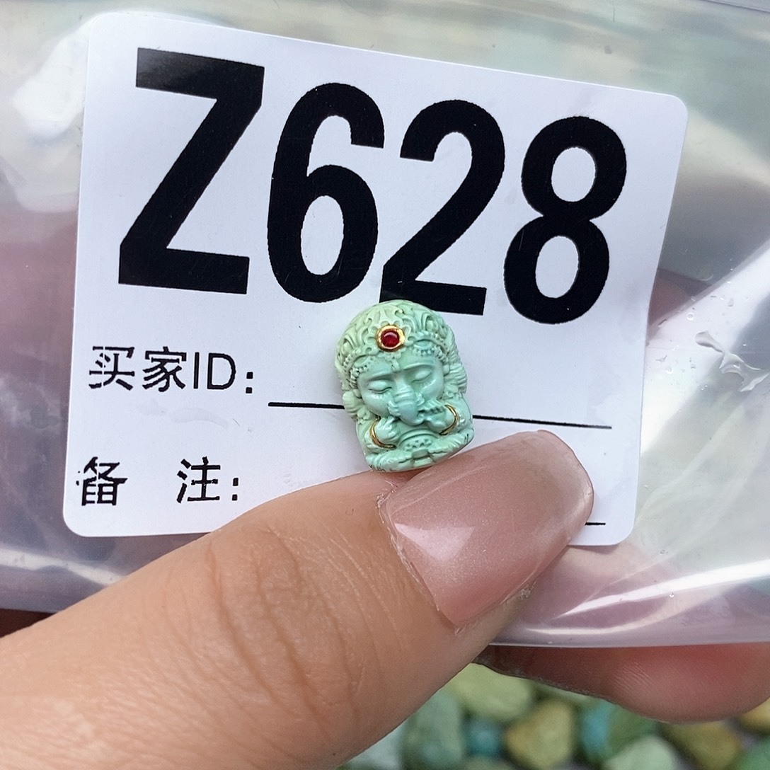 绿松石配饰未镶嵌