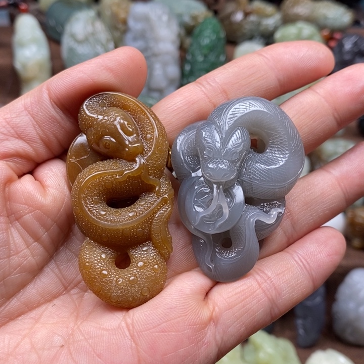 和田玉颈饰未镶嵌顺*