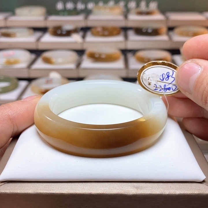 和田玉手镯未镶嵌52-23